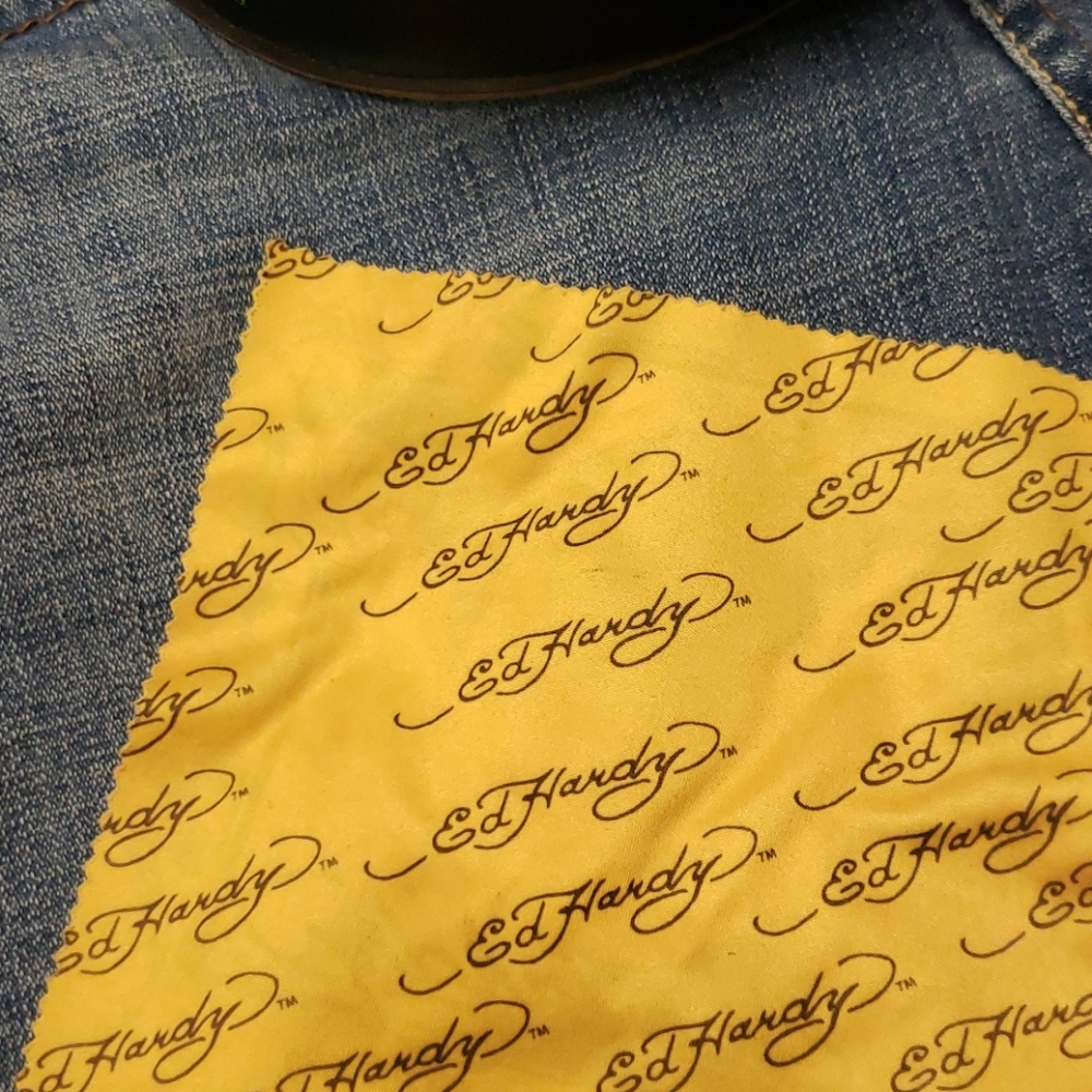 ED HARDY ROSE SUNGLASS CASE - Picture 2 of 5